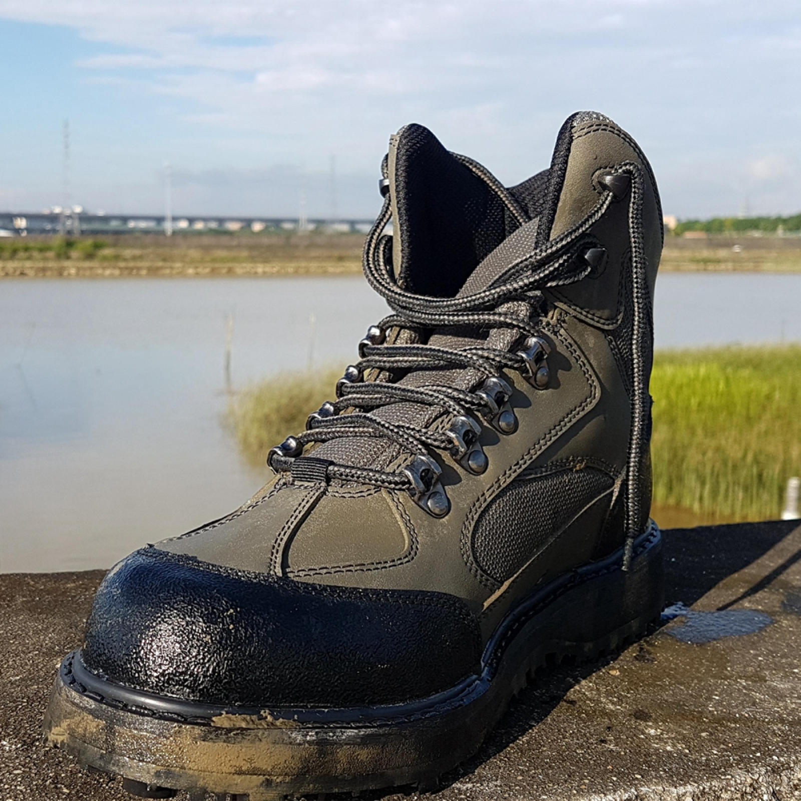 Fly Fishing Wading Shoes Rubber Sole Wader Boots No-slip Outdoor Water Waders Boots For Fishing Waders