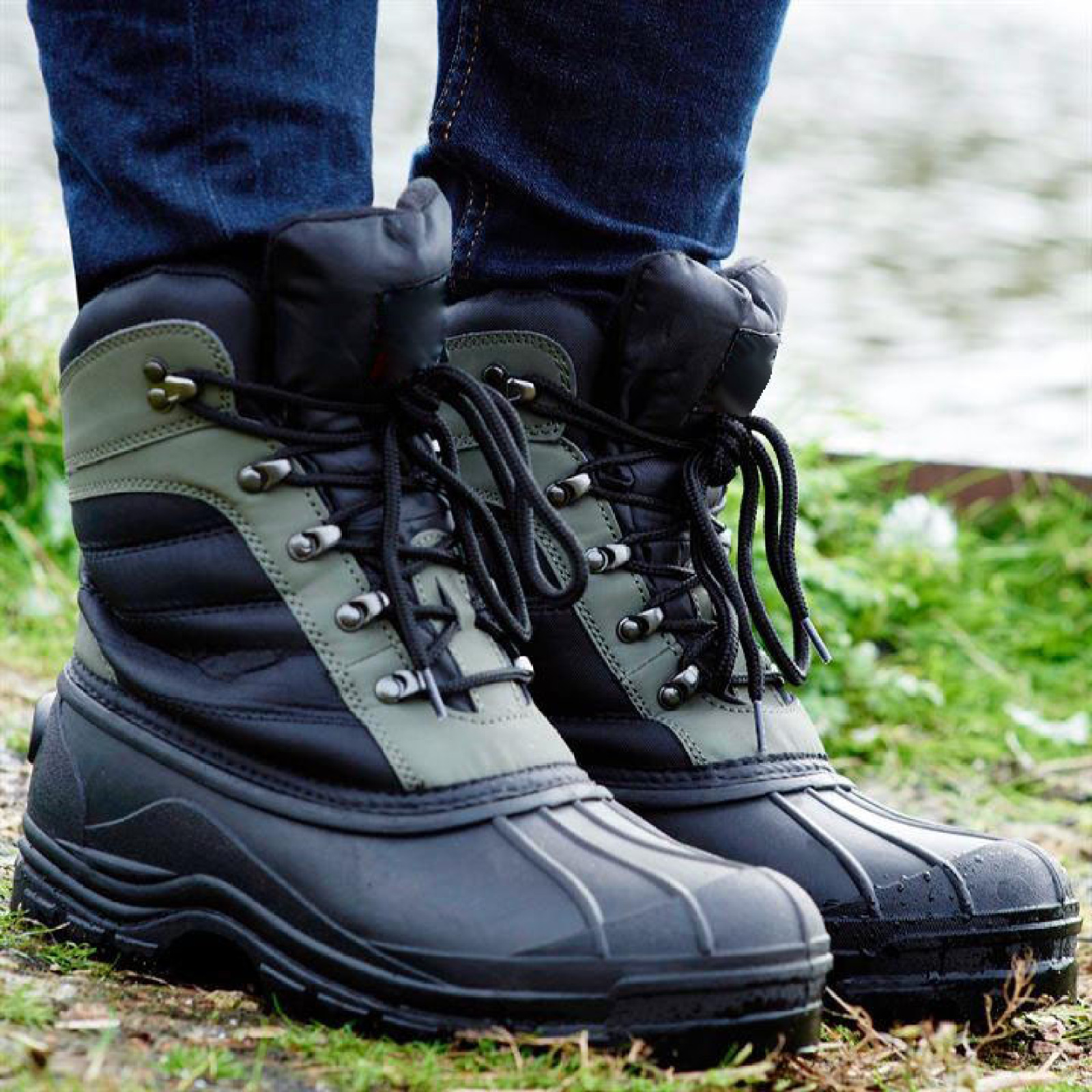 Fashionable Waterproof Warmly Winter  Snow Boots For Outdoor Wearing