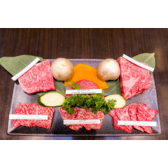 Premium Sampler プレミアム和牛プレート 