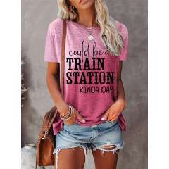 تي شيرت نسائي بنمط محطة القطار مصبوغ بالربط