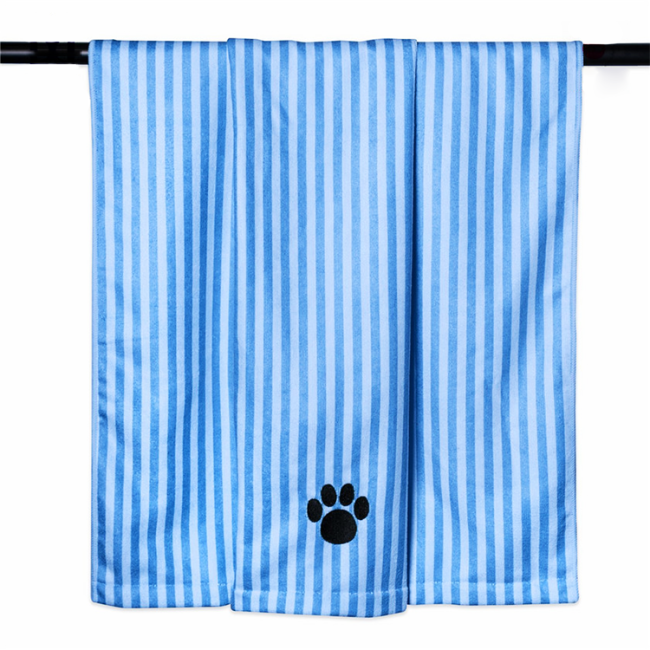 China Manufacturer Pet Accessories Polyester Microfibre Drying Bath Pet Dog Towel for Dog