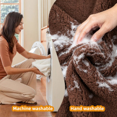Wholesale Large Durable Dog Blankets Soft Warm Pet Fleece Throw for Small Dogs and Cats