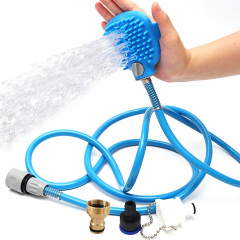 Regadera plástica del silicón del masaje del animal doméstico que baña el cepillo azul con el tubo de agua