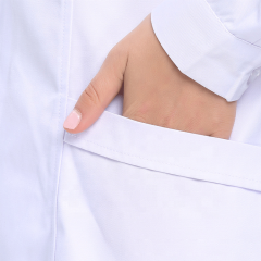 Vestido blanco de uniforme de enfermera de nuevo estilo con cuello bordado y manga larga para mujer