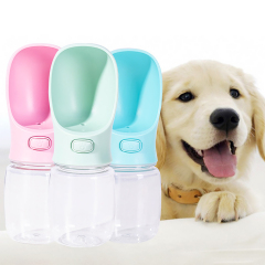 Dispensador portátil de botellas de agua para perros a prueba de fugas para perros y mascotas