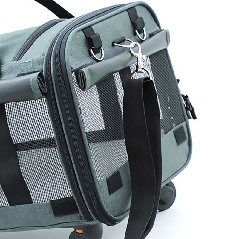 Wholesale Portable Breathable Pet Travel Carrier Bag With Locking Safety Zippers For Dog Cat