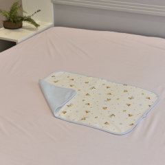 Bear Printing Cotton Breathable Waterproof Bed Underpad Mattress Pad Sheet Protector for Baby and Children BBP-105