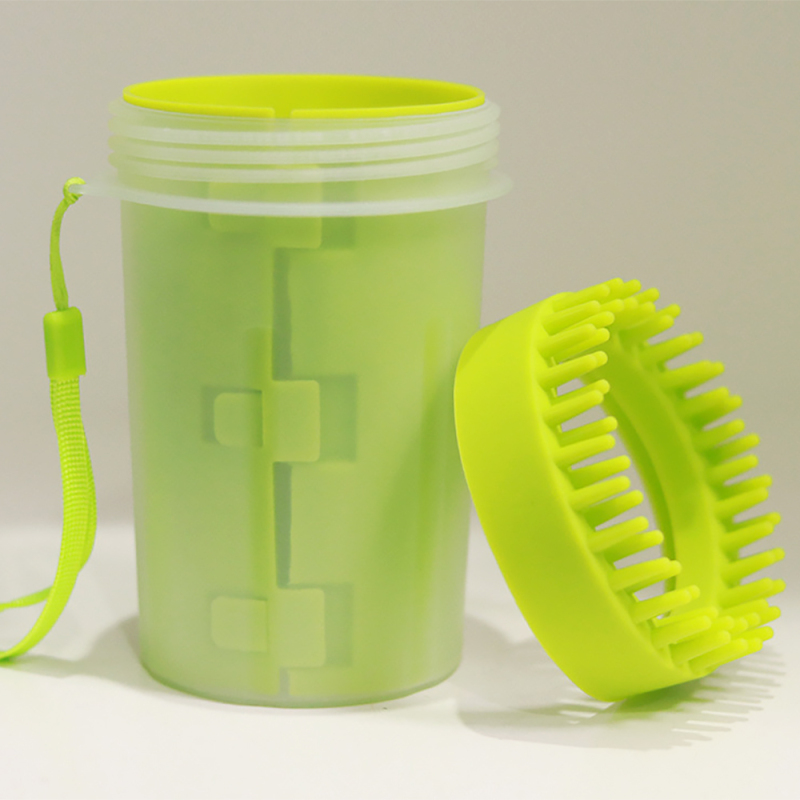Wholesale 2 In 1 Pet Foot Washing Cup Muddy Paw Dog Paw Cleaner Pet Dog Paw Washer