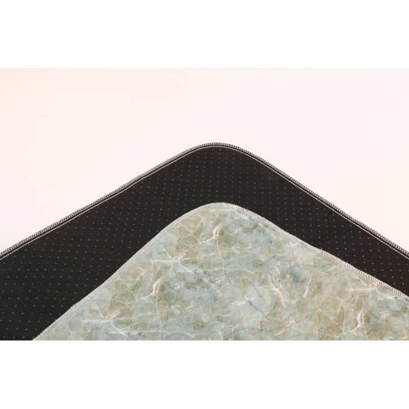 Multi-Layered Washable Pet Pee Pad for Maximum Absorption