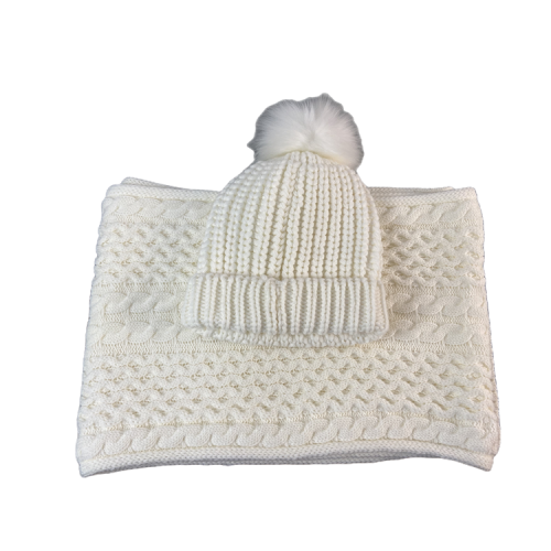 Customize winter men's and women's fashionable 100% Acrylic Beanie Hat, and customize the warm winter hat with embroidered logo
