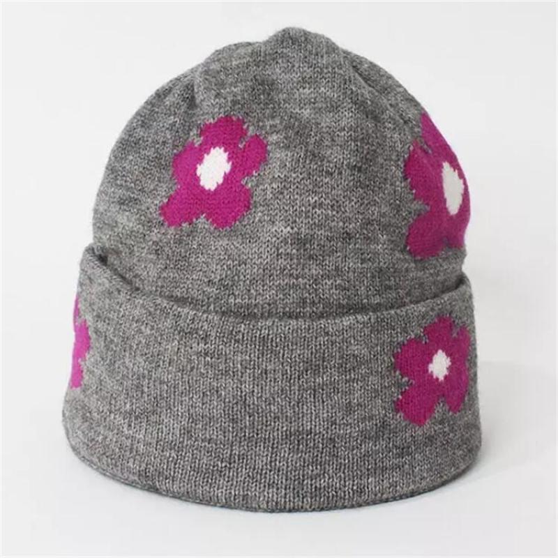 Acrylic Soft Winter Hat Women's Customized Logo Jacquard Flowers Men's and Women's Multicolor Flanging Winter Beanie