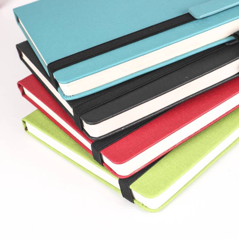 Factory Plain paper journals with elastic band dotted pu leather hardcover journal diary notebook