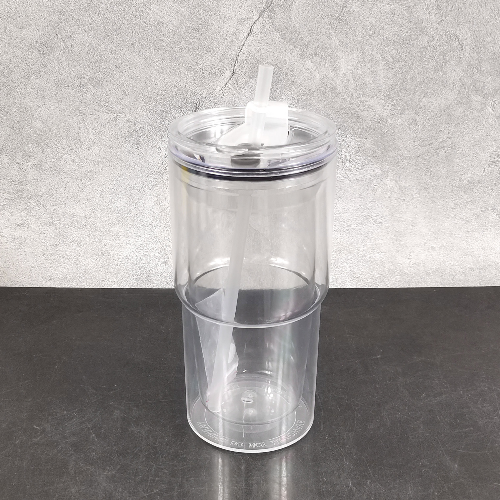 Globe de neige pré-percé en plastique acrylique transparent de 24 oz de Wealthysub China Warehouse 