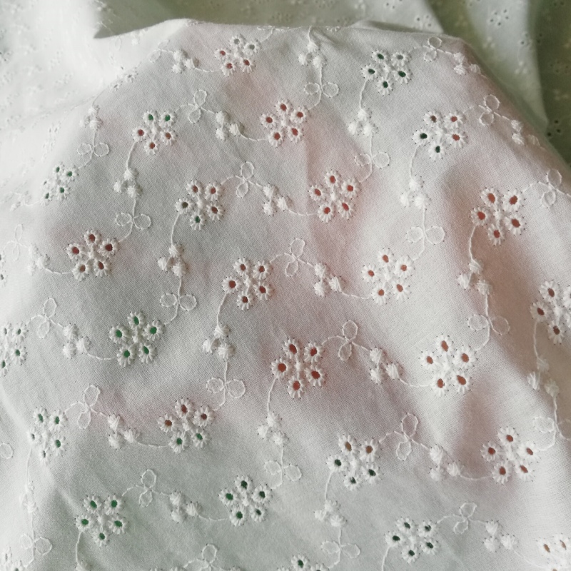 Natural white Best sale Japan Market 100%cotton voile floral samllwork embroidery lace fabric-B15814