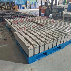 10 Years Life Span Long Cycle Life Gel 12V 100AH  Lead Acid Battery with 12 Volt Charger