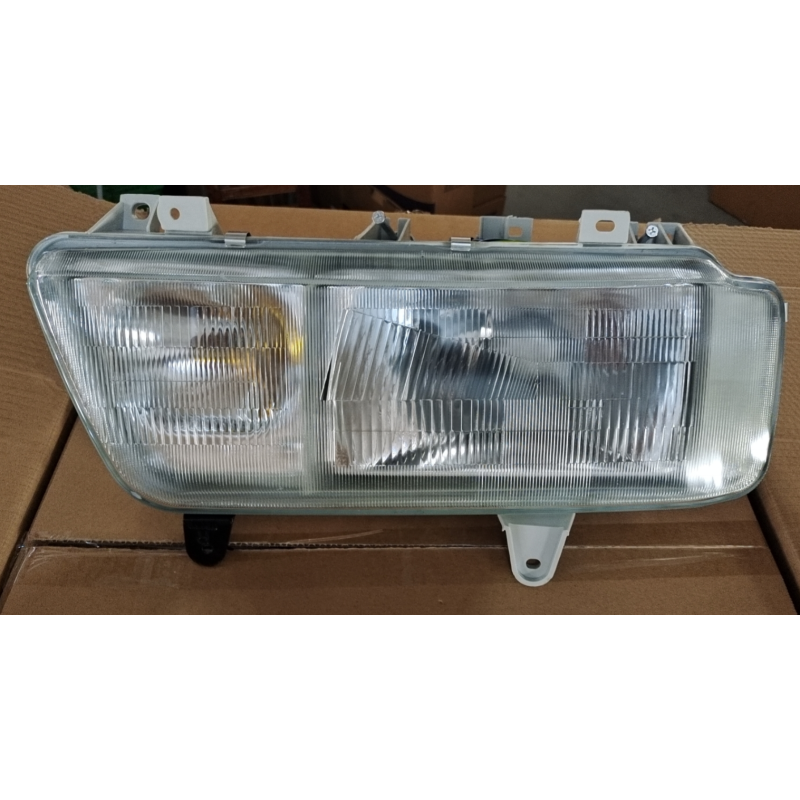 AUTO HEAD LIGHT OEM: R 1-86830123-4 L 1-86830124-4  FRR HEAD LAMP head lamp assembly