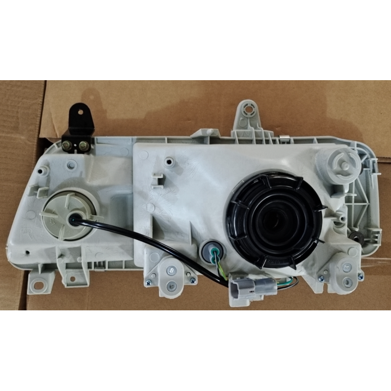 AUTO HEAD LIGHT OEM: R 1-86830123-4 L 1-86830124-4  FRR HEAD LAMP head lamp assembly