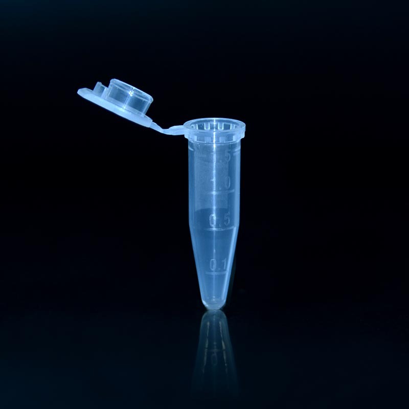 Tubo de microcentrífuga de 1.5 ml para uso en laboratorio