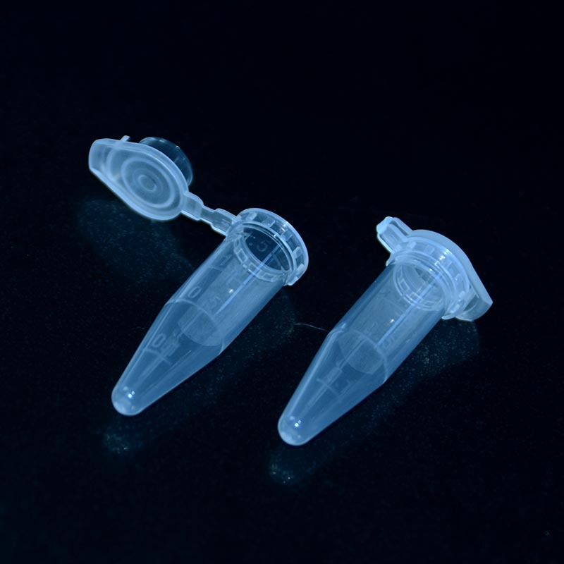 Tubo de microcentrífuga de 1.5 ml para uso en laboratorio
