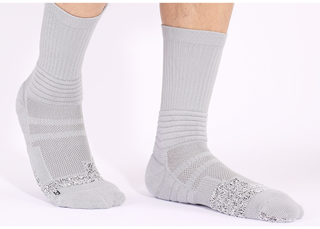 OEM/ODM Guide to Developing High-Performance Non-Slip Socks with Grip Yarn