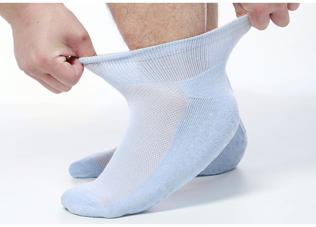 The Complete Guide to Diabetic Socks: What They Do and Why They Matter