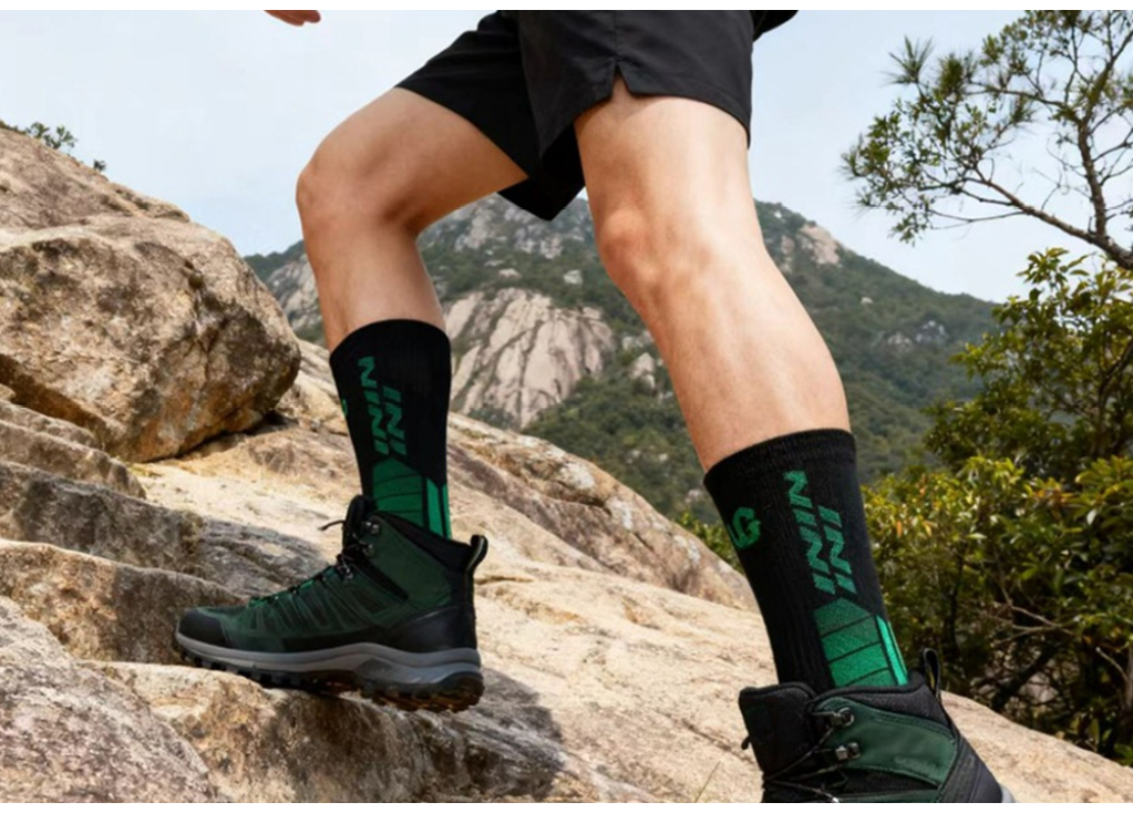 Running Socks vs. Hiking Socks: What’s the Real Difference?