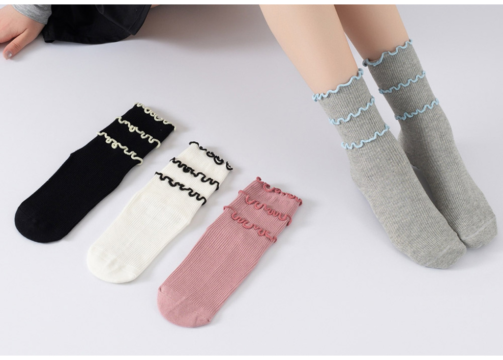 Pilates Socks as Personal Expression: Where Performance Meets Personality