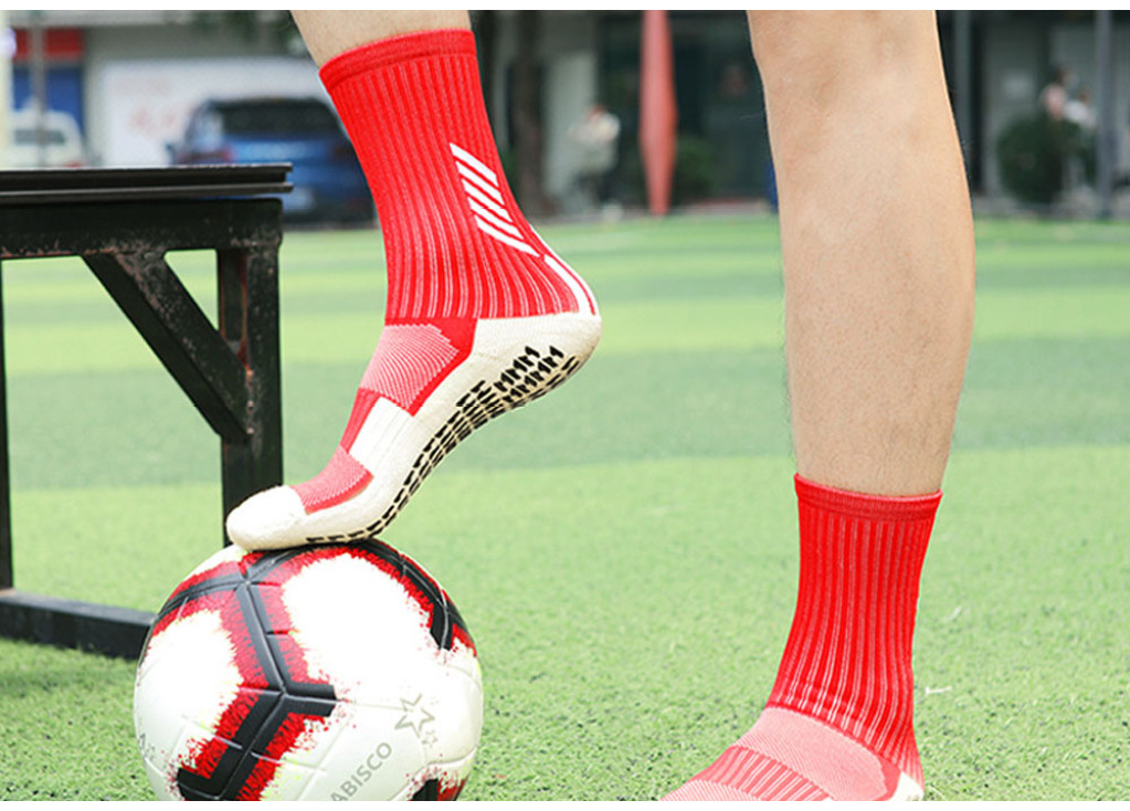 What Is a Stay-Put Cuff and Why It Matters for Soccer Socks?