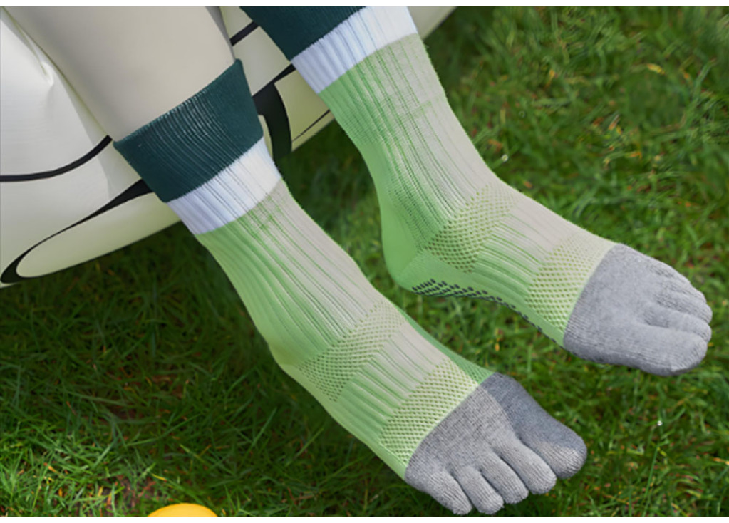 Are Toe Socks Effective for Preventing Blisters?