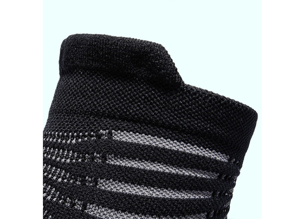 Why Teams Are Switching to Custom Socks with Logo in 2025