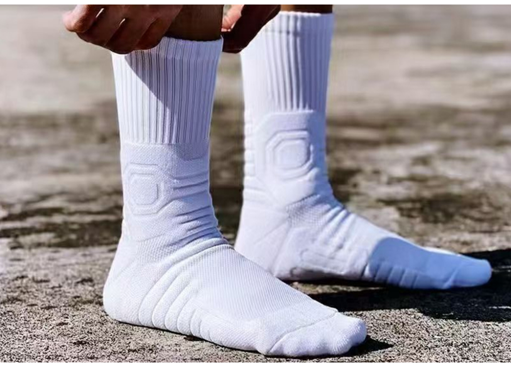 Eco-Friendly Athletic Socks: Recycled Yarns and Sustainable