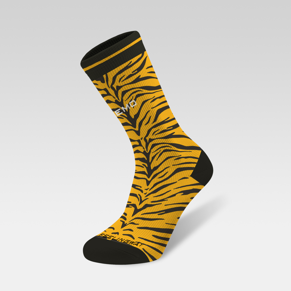 Yellow and black tiger texture 231201-07