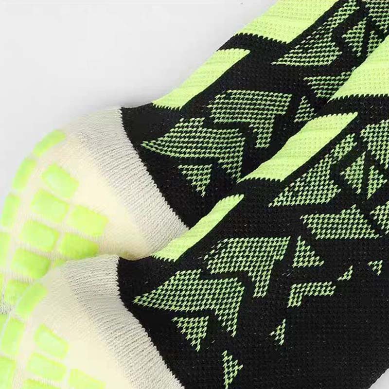 3 Pairs Absorbent Breathable Anti-slip Sports Grip Soccer Socks Test Sample