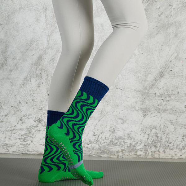 3 Pairs Wavy Line Five Toe Non-slip Grip Sports Breathable Pilates Socks Test Sample