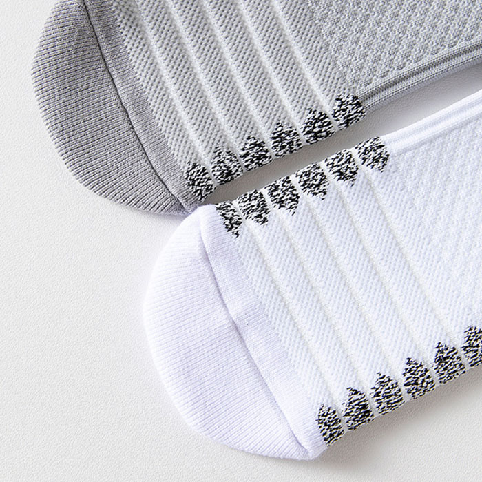 3 Pairs Professional Non-skid Yarn Sports Basketball Socks Test Sample