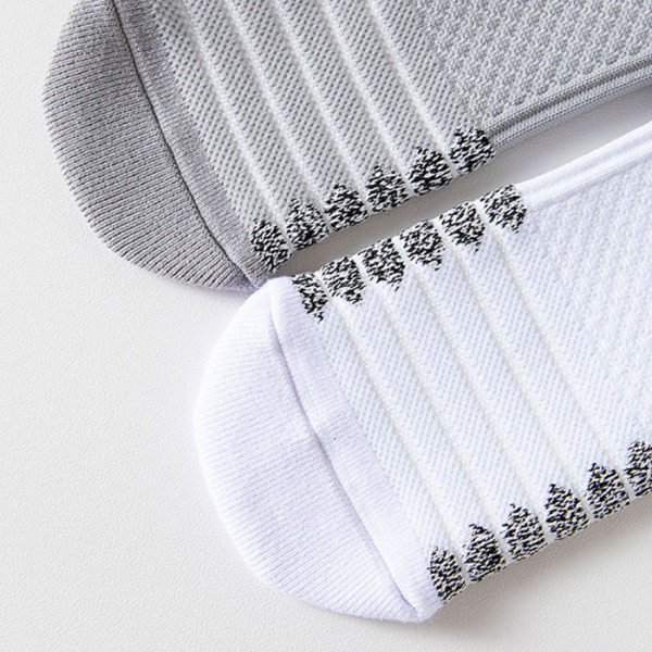 3 Pairs Professional Non-skid Yarn Sports Basketball Socks Test Sample