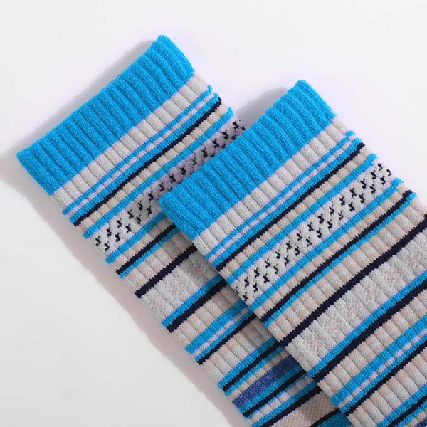 3 Pairs Shock Absorption Vintage Design Merino Wool Basketball Socks Test Sample