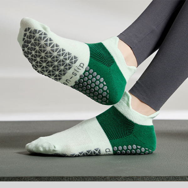 3 Pairs Athletic Mesh Breathable Anti-slip Grip Slipper Yoga Socks Test Sample