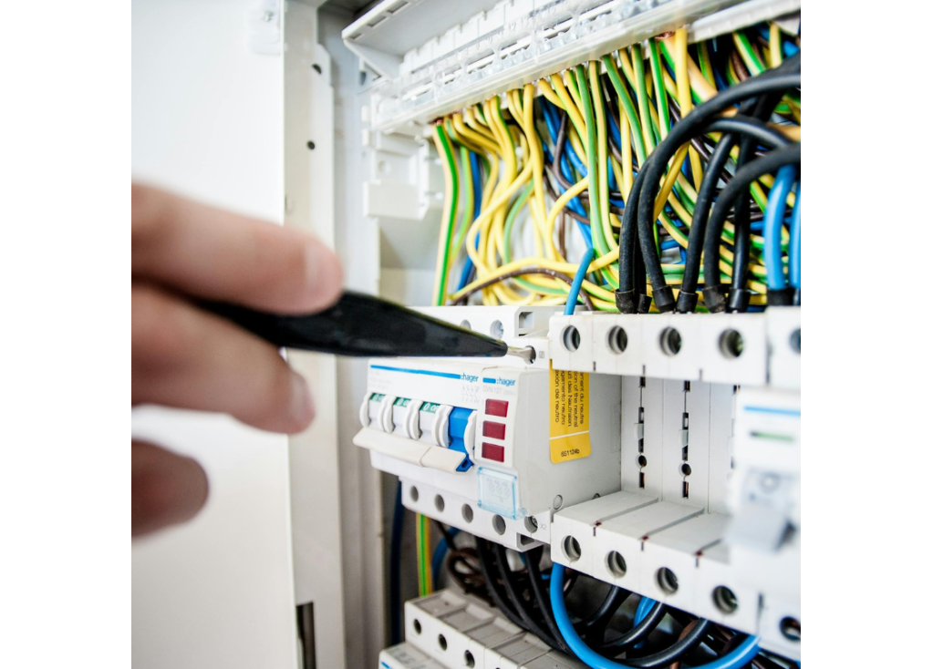 How to Maintain and Care for Your Electric Screwdriver