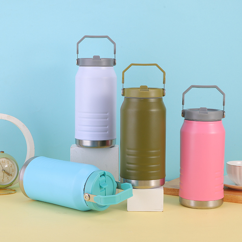 Factory Bestseller 64oz Stainless Steel Reusable Water Bottles Camping Vacuum Flask With Straw Lid With OEM wholesale