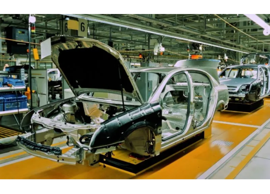 La nueva política sobre vehículos eléctricos impulsa a los actores globales a "construir en India"