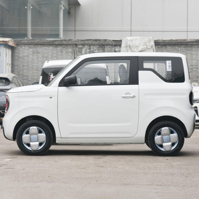 2023 Hot Sale China Made Geely Panda Mini Car 200KM Mini Auto Electrico Geely Panda Mini EV Car New Energy Vehicles