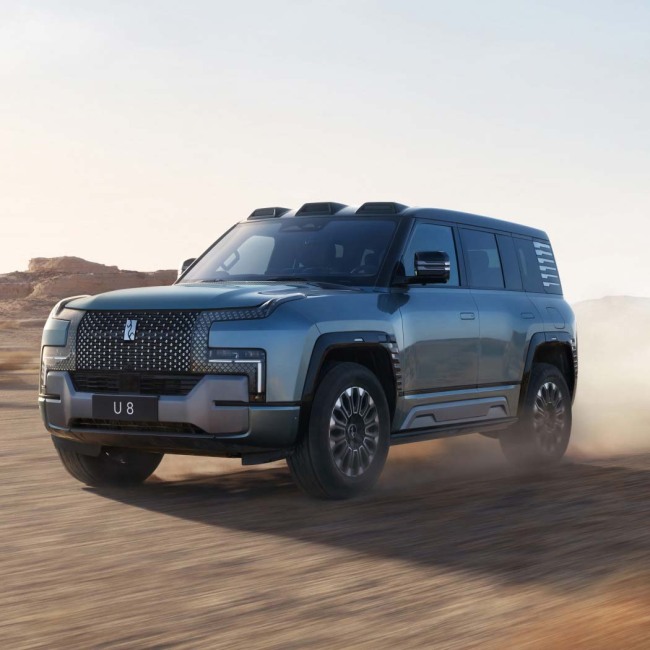 2023 New Released Yangwang U8 Luxury Four Motor 4wd Electric New Cars For Adult