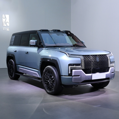 China Made Large SUV Off Road Luxury Version YangWang U8 BYD EV Cars Hybrid New Energy Vehicles