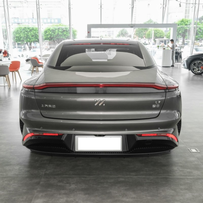 2023 Vehículo eléctrico de nueva energía de largo alcance China Ev Car Zhiji Im L7 675Km Awd 4X4