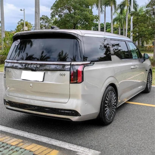 Best Selling China AWD 4WAD 702km Range Mpv Zeekr 009 New Energy Vehicles Electric Cars