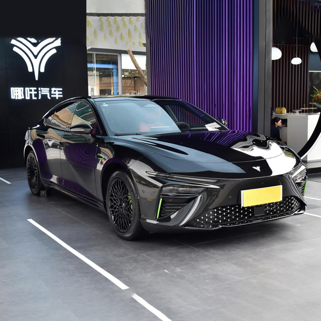 China Cheap Electric Sports Cars Neta S 2024 715km Long Range New Energy Vehicle New Car In Stock