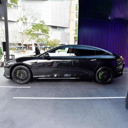 China Cheap Electric Sports Cars Neta S 2024 715km Long Range New Energy Vehicle New Car In Stock