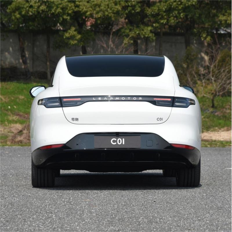 Cheap Price 2023 4 Door 5 Seater 500km Leapmotor C01 New Energy Vehicle Electric Cars