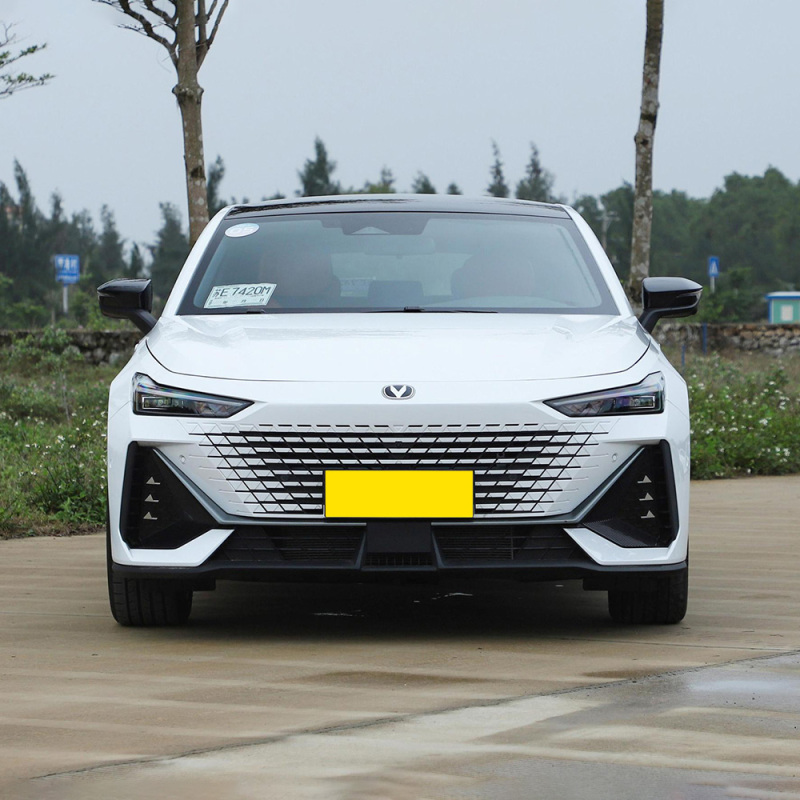 Cheap Price 5 Seater Hatchback Changan Uni-V Petrol Gasoline Car for Sale